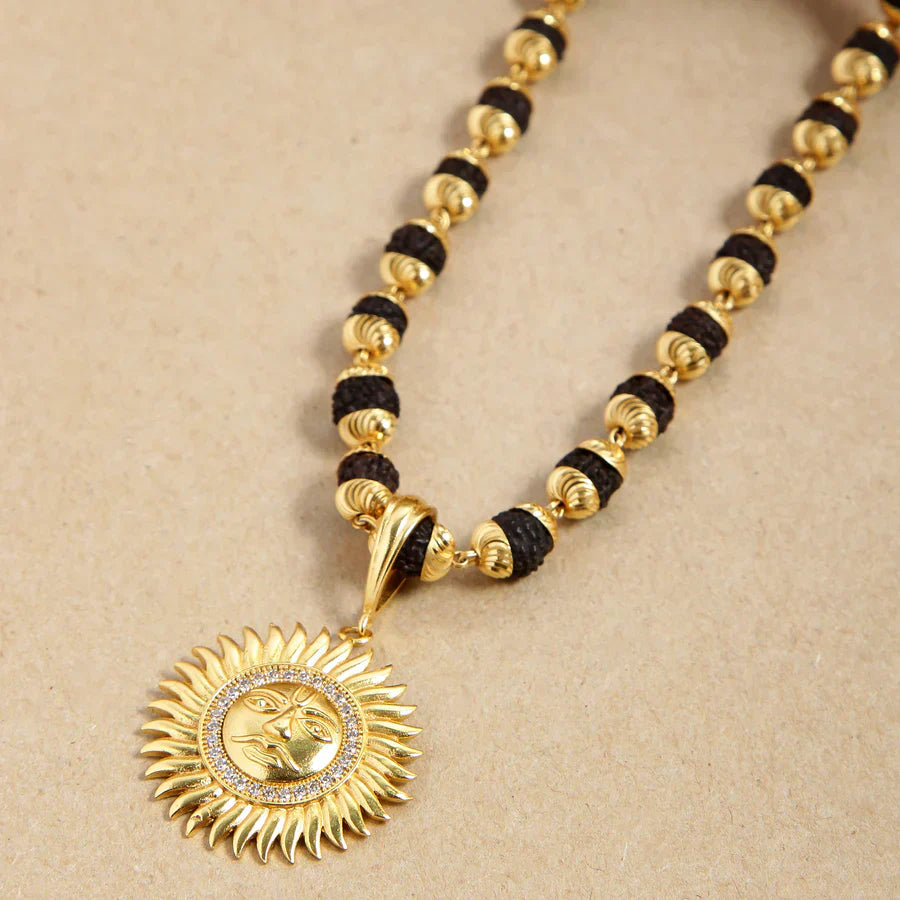 Sun Diamond Pendalt Rudraksha Mala