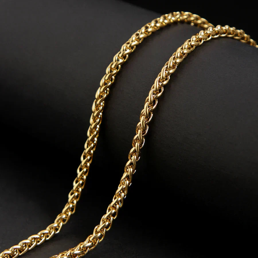 Omav Pendalt With Golden Chain